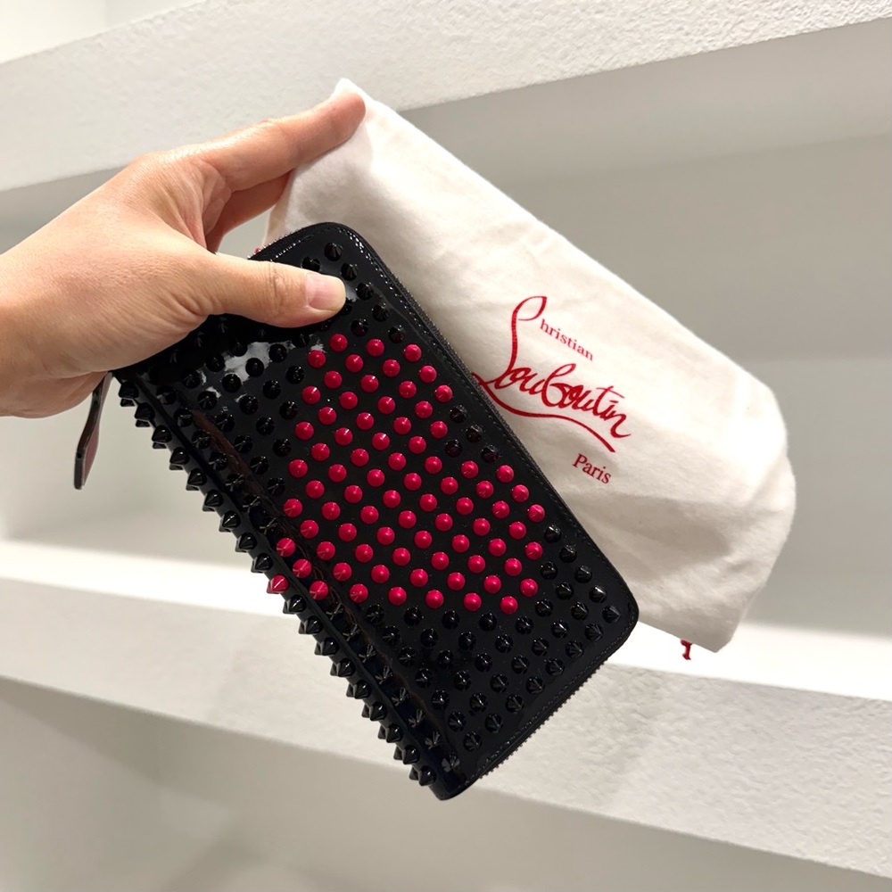 New Christian Louboutin Panettone Patent Leather Heart Spiked Zip Around Wallet